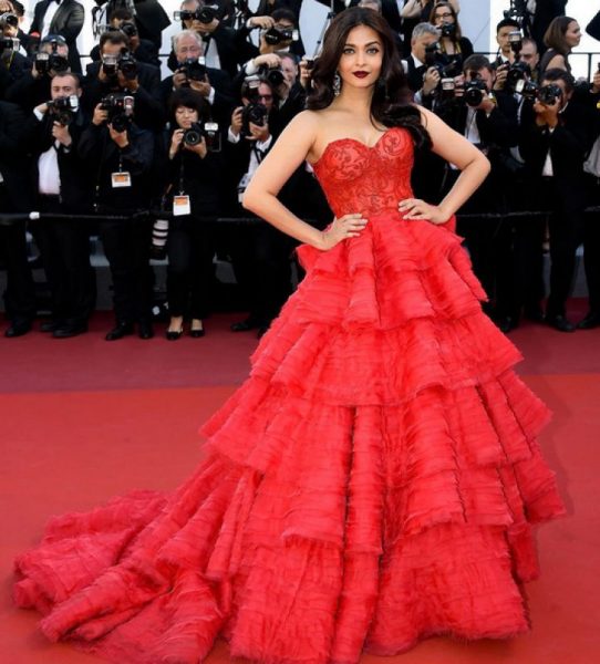 aishwarya-rai-ralph-and-russo-cannes-2017