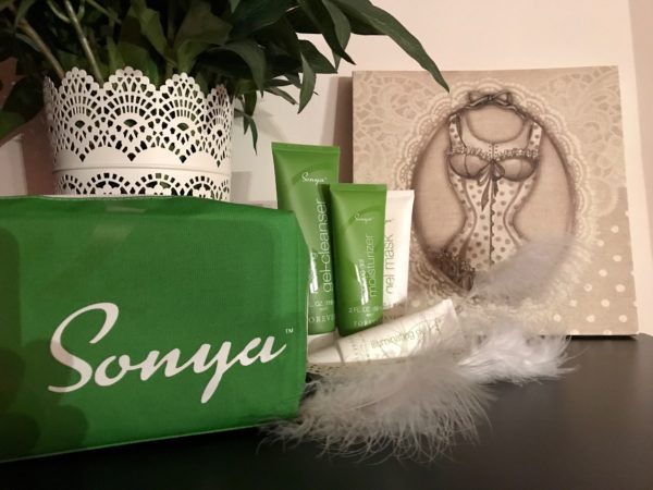 sonya-forever-trousse