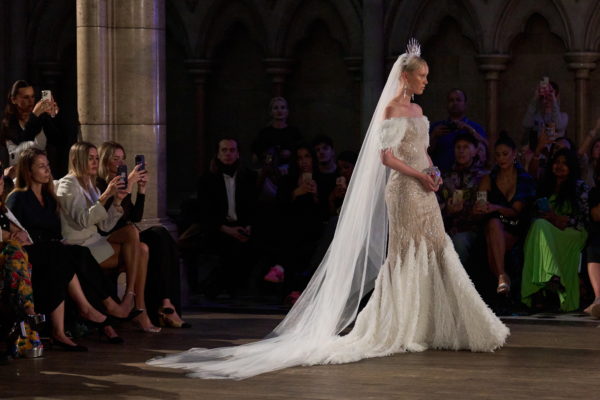 inclover-wedding-dress-ice-queen