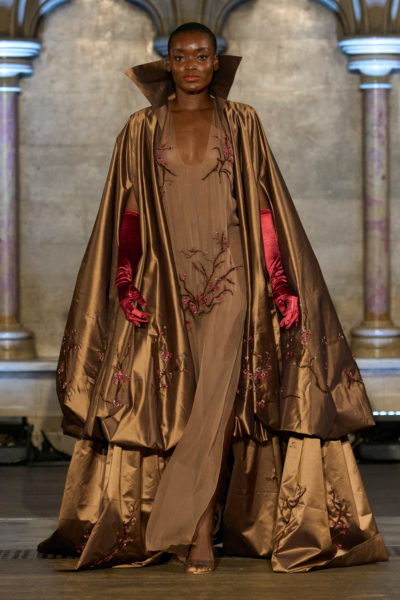 pfw-lena-erziak-iron-sakura-eveningdress