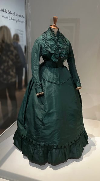 worth-robe-soie-verte